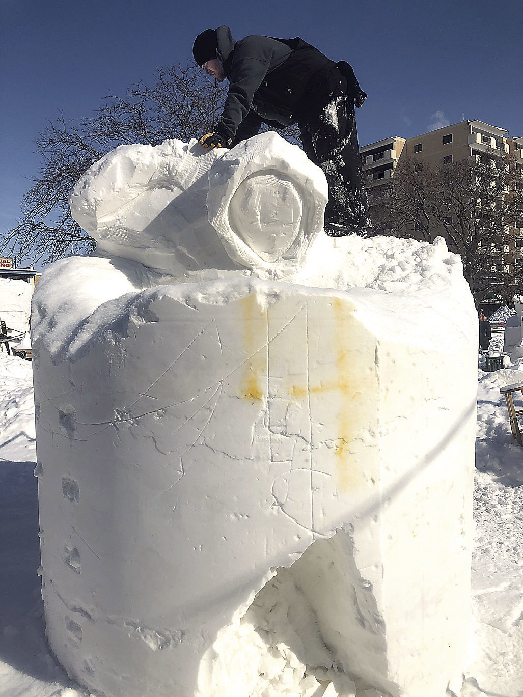 Snow Sculpting 11
